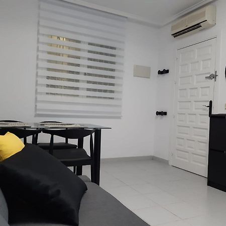 Lovely Apart 3 Minutes To The Beach 또레비에하 외부 사진