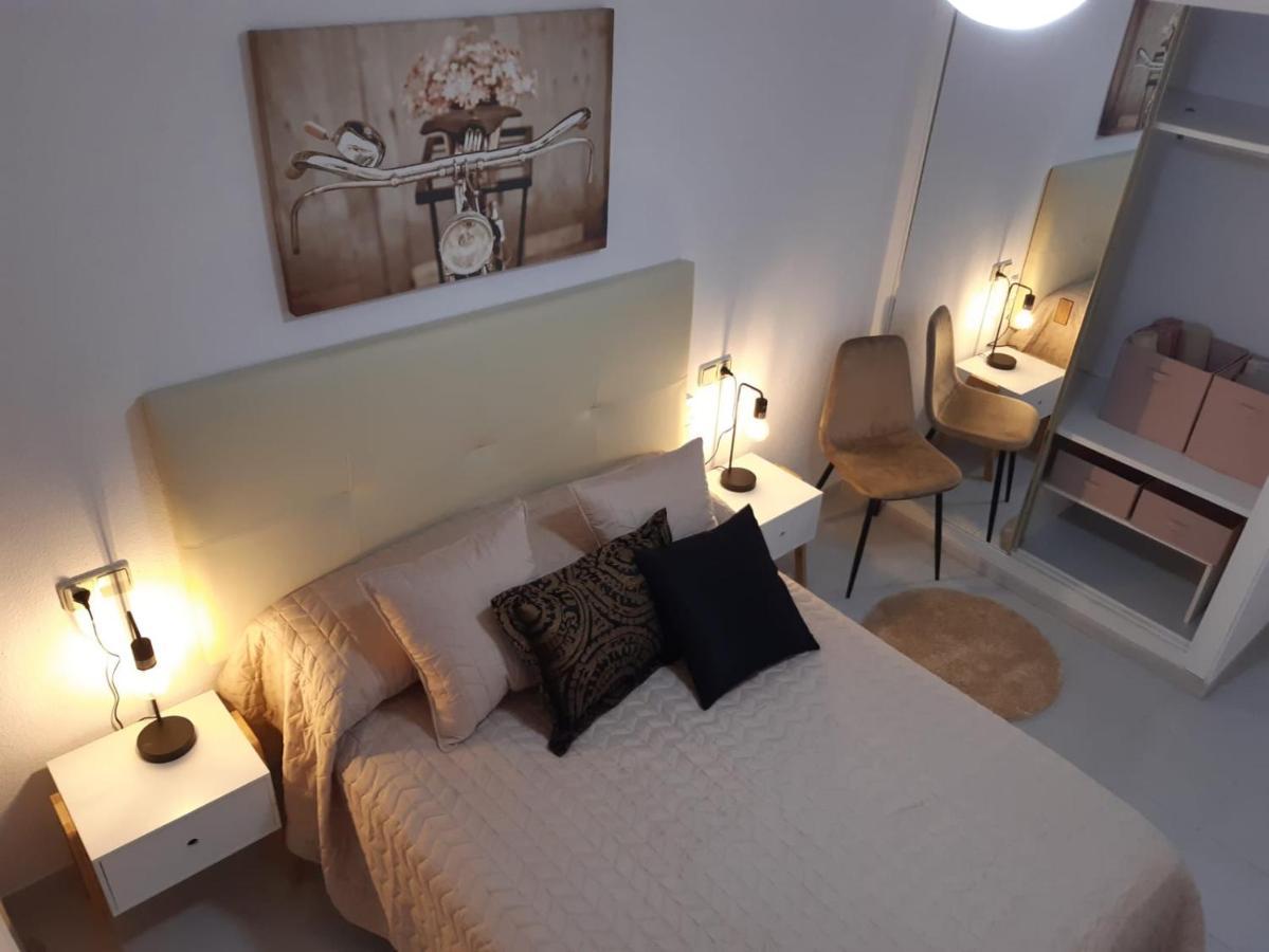 Lovely Apart 3 Minutes To The Beach 또레비에하 외부 사진